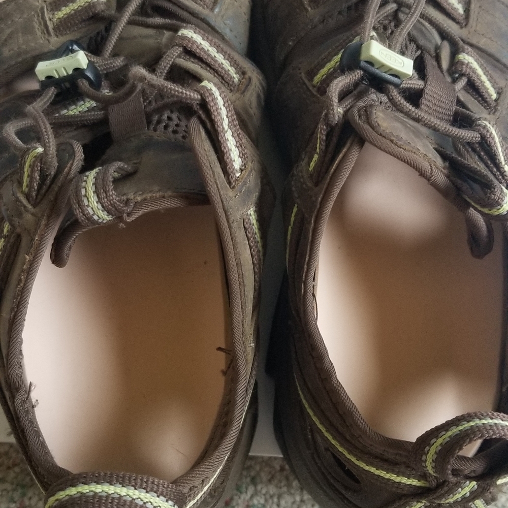 Keen leather closed heel & toe brown  sandals size 8.5 - Picture 9 of 9